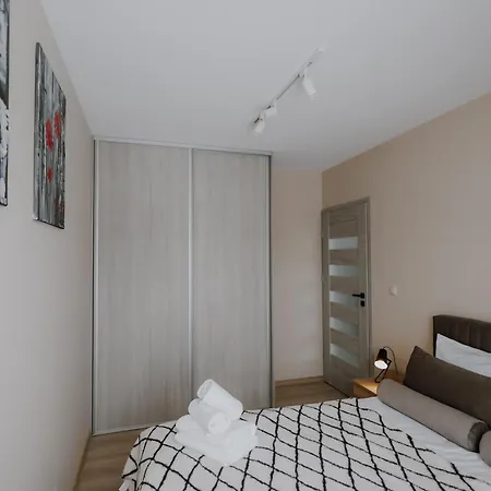 Nowy Zlocien Comfort Apartment