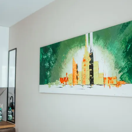 Nowy Zlocien Comfort Apartment *