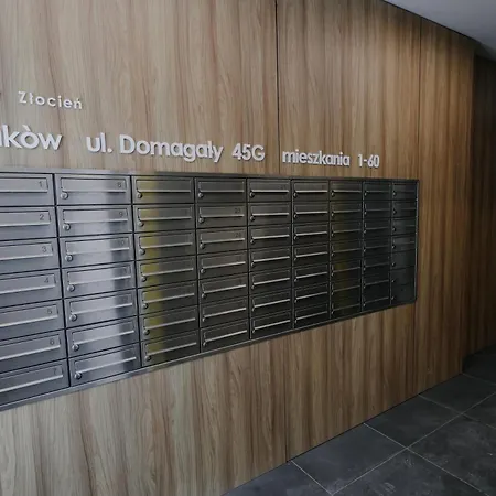 Nowy Zlocien Comfort Apartment *